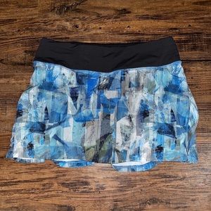 Lululemon play by the pleats skirt